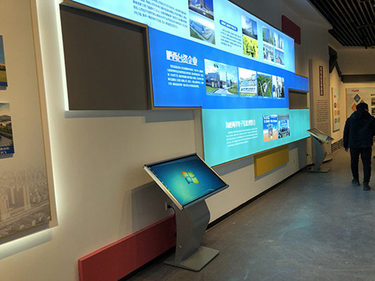 展厅展馆触屏一体机